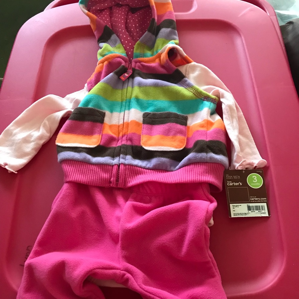 NEW WITH TAGS Carter’s 3 piece fleece set